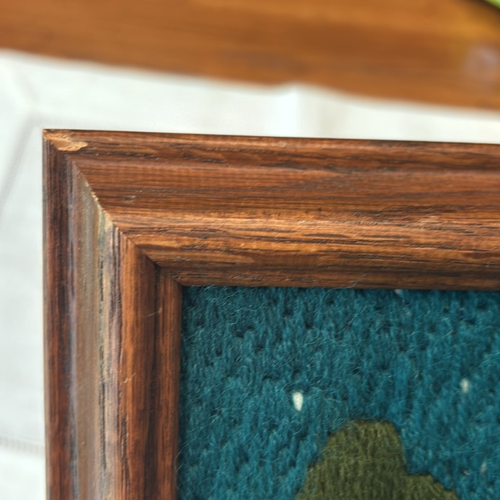 Vintage Bernat Holiday Theme Crewel "Blessed Child" design from 1979 Framed - Picture 11 of 11